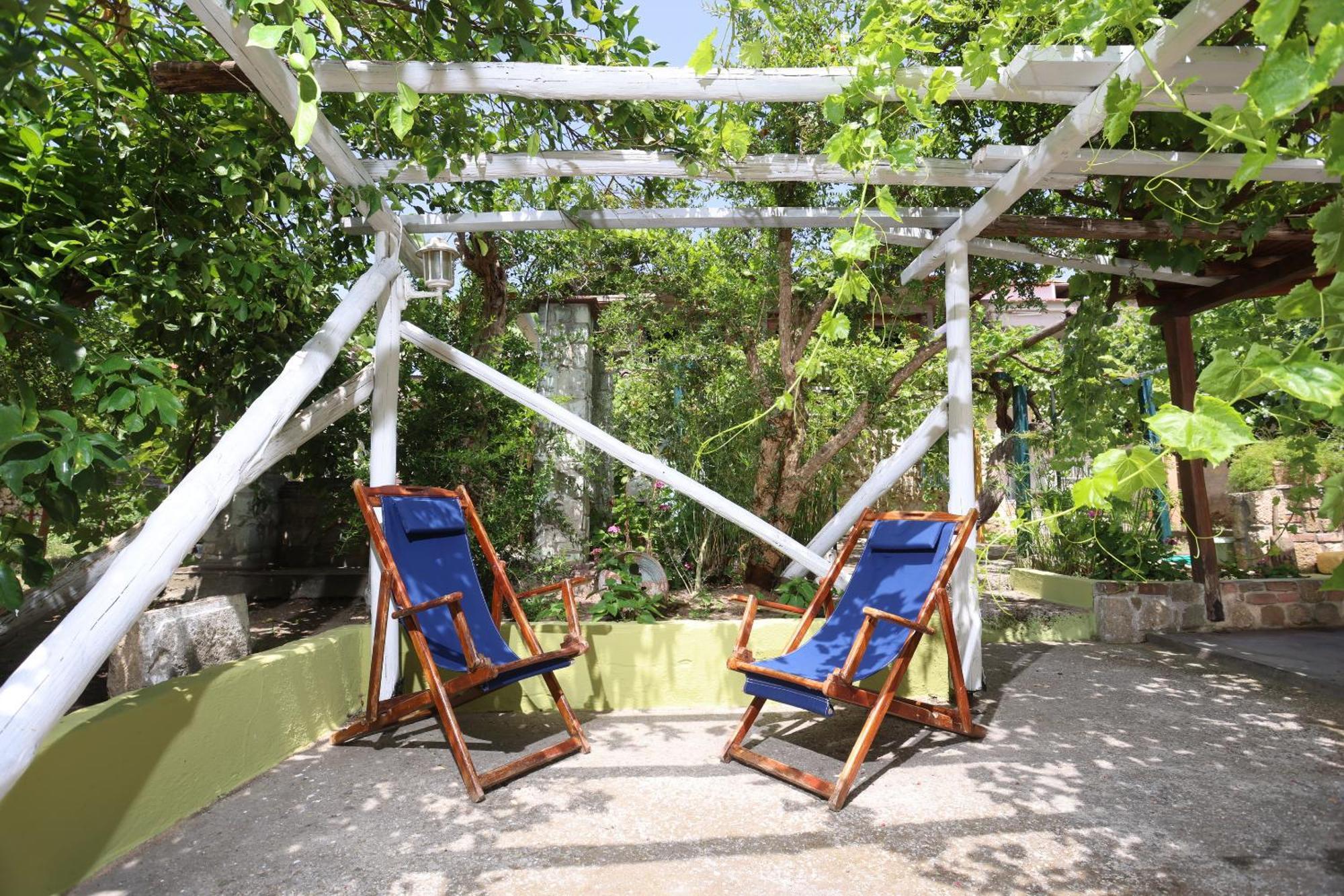 Madlen Apartments เนอา สกีโอนี ภายนอก รูปภาพ
